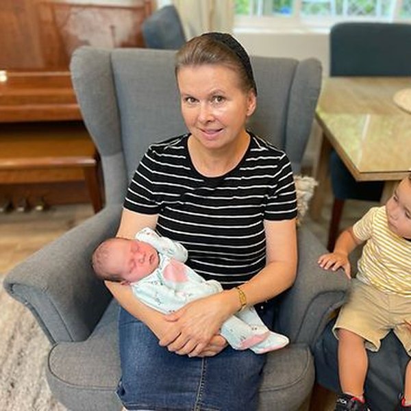 Cindy Lelea, DONA Int'l certified postpartum doula in Redondo Beach