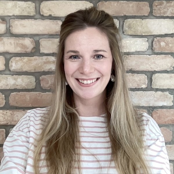 Svenja Hester, Postpartum Doula, DoulaCare Ireland · breastfeeding support · pre and postnatal pregnancy massage in Dublin