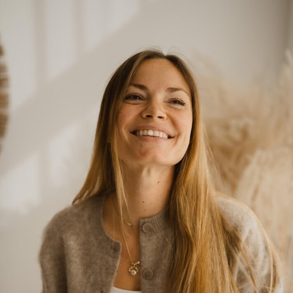 Sophia Pelka-Provotorov, Hebamme and certified Schlafberaterin, covering children's sleep from birth through the sixth year. She also runs midwifery care… in Berlin-Friedrichshain
