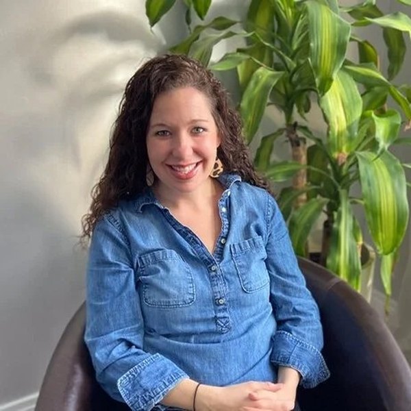 Bridget Bowling, Certified Family Sleep Institute Pediatric Sleep Consultant. Graduate of Xavier University in Cleveland, OH