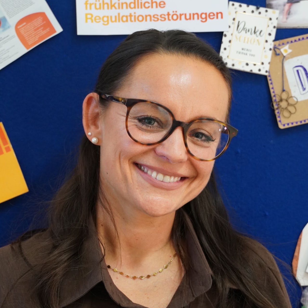 Katharina Aquino, “Kinderkrankenschwester aus Leidenschaft, zertifizierte Beraterin und Trainerin für Ein- & Durchschlafstörungen.” She has worked… in Frankfurt am Main, Germany