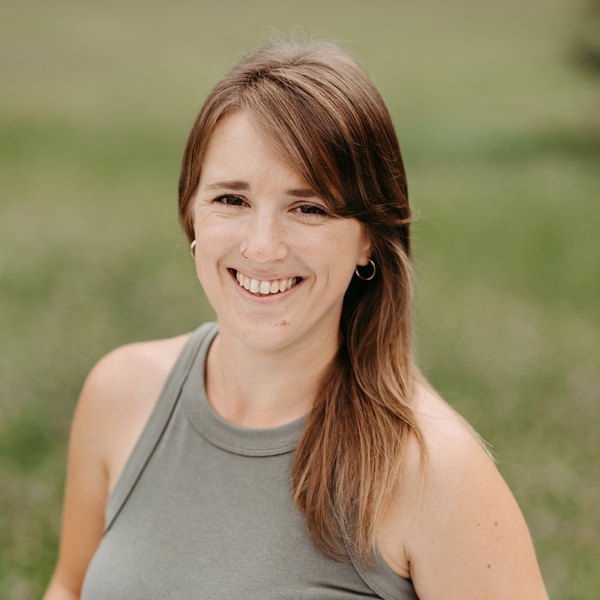 Katharina Mauko, The VGKS register for Styria records her as “Mutter von 2 Kindern, Kursleiterin für Dunstan Babylaute und Zwergensprache,… in Stainz, Austria