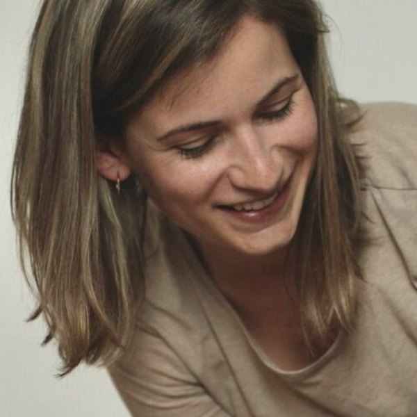 Josephine Sawadsky, Her homepage reads “Ich heiße Josephine und bin Mama von zwei Mädchen. Seit 2020 betreue und berate ich Familien rund um das… in Barsinghausen, Germany