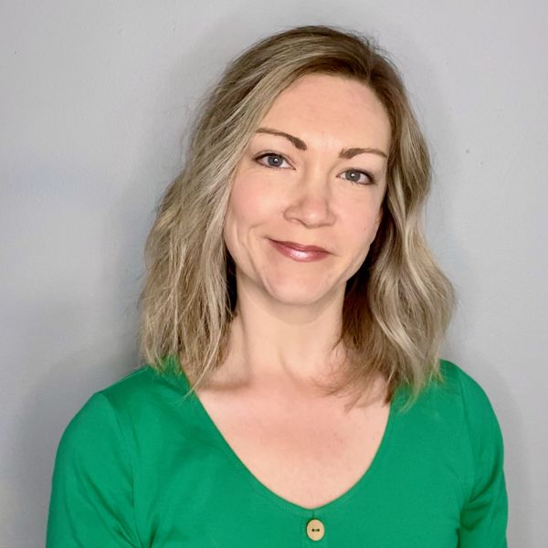 Karen Winter, “Certified Pediatric Sleep Consultant” on her professional listing. Her own About page adds “a degree in Early Childhood… in Menomonee Falls, WI