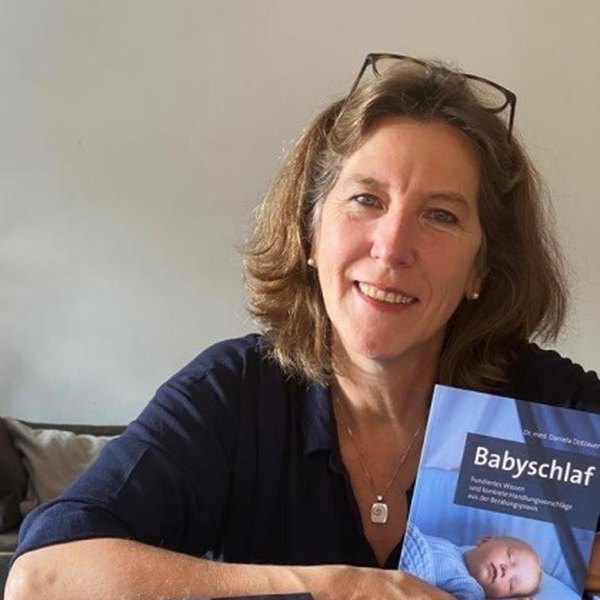 Dr. med. Daniela Dotzauer, Ärztin. Promotion on the sleep of newborns and small infants in Krailling