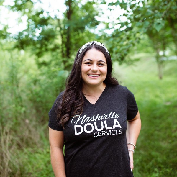 Ariela Davy, Listed by Nashville Doula Services as its Sleep Specialist. Her published credentials: Bachelor of Arts Degree in Child Psychology in Nashville, TN
