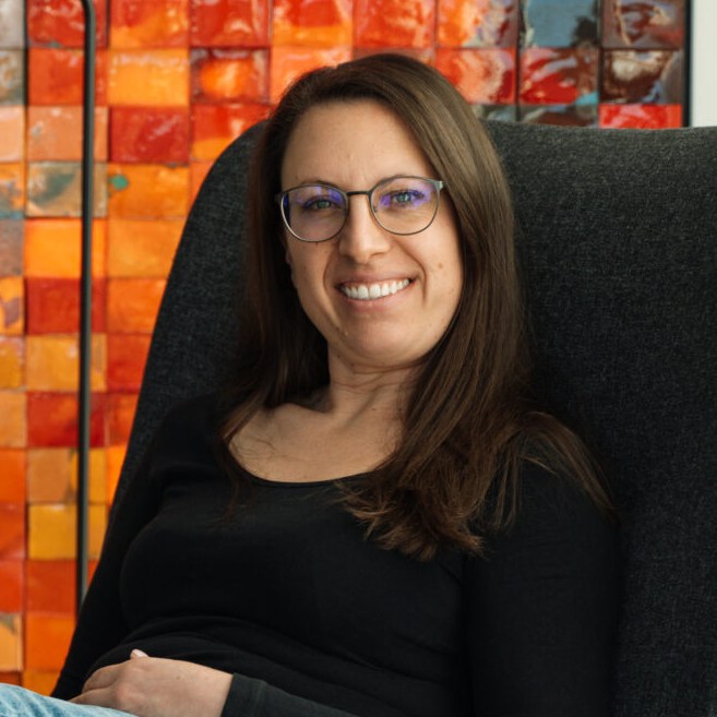 Tanja Wunderlich, Dated on her own qualifications page: “Februar 2023 — Zertifizierte Beraterin für ganzheitlichen Baby- und Kinderschlaf” in Lauf an der Pegnitz, Germany