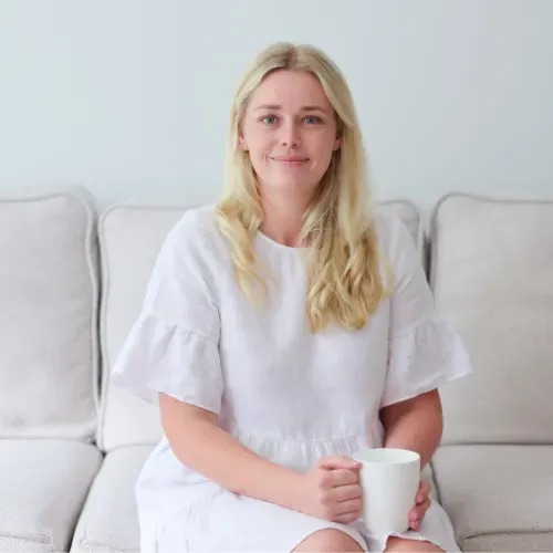 Cassie Cowburn, Certified infant and toddler sleep consultant, previously a primary school teacher, and a mother of two. in Sydney, NSW